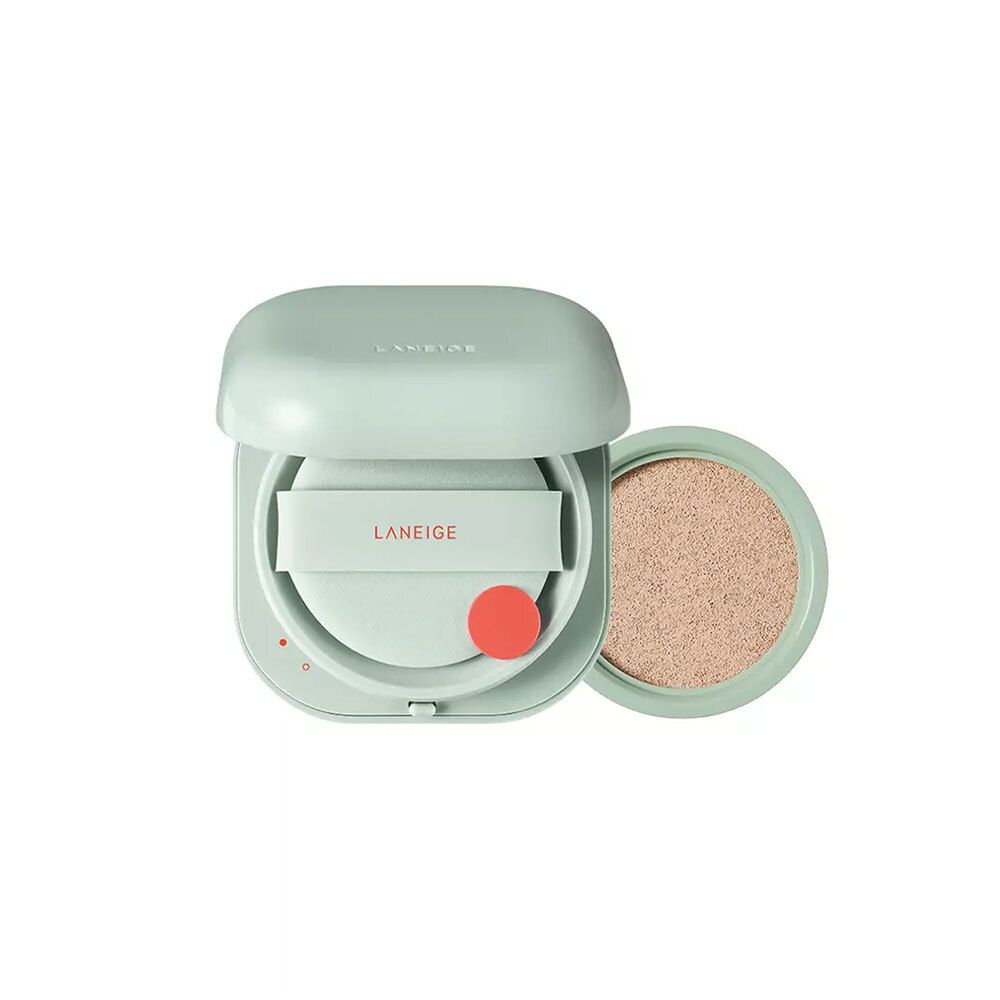 Lichtgroene cosmeticaverpakking, open. Binnenin een spons en een band met LANEIGE-opschrift. Rode knop.