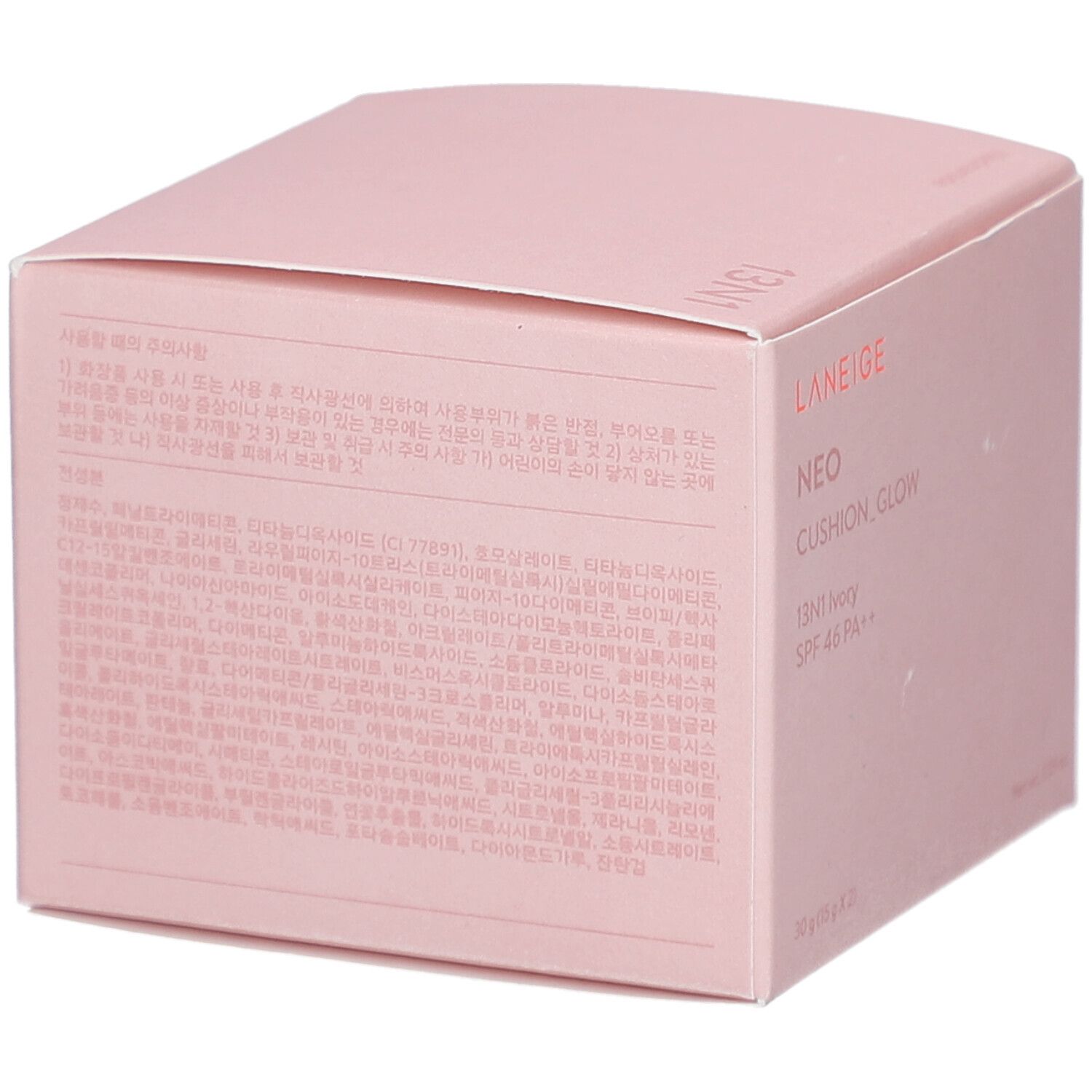 Boîte rose avec texte. LANEIGE NEO CUSHION_GLOW. Texte: 13N1 Ivory SPF 46 PA++. Contient 30g (15g x 2).