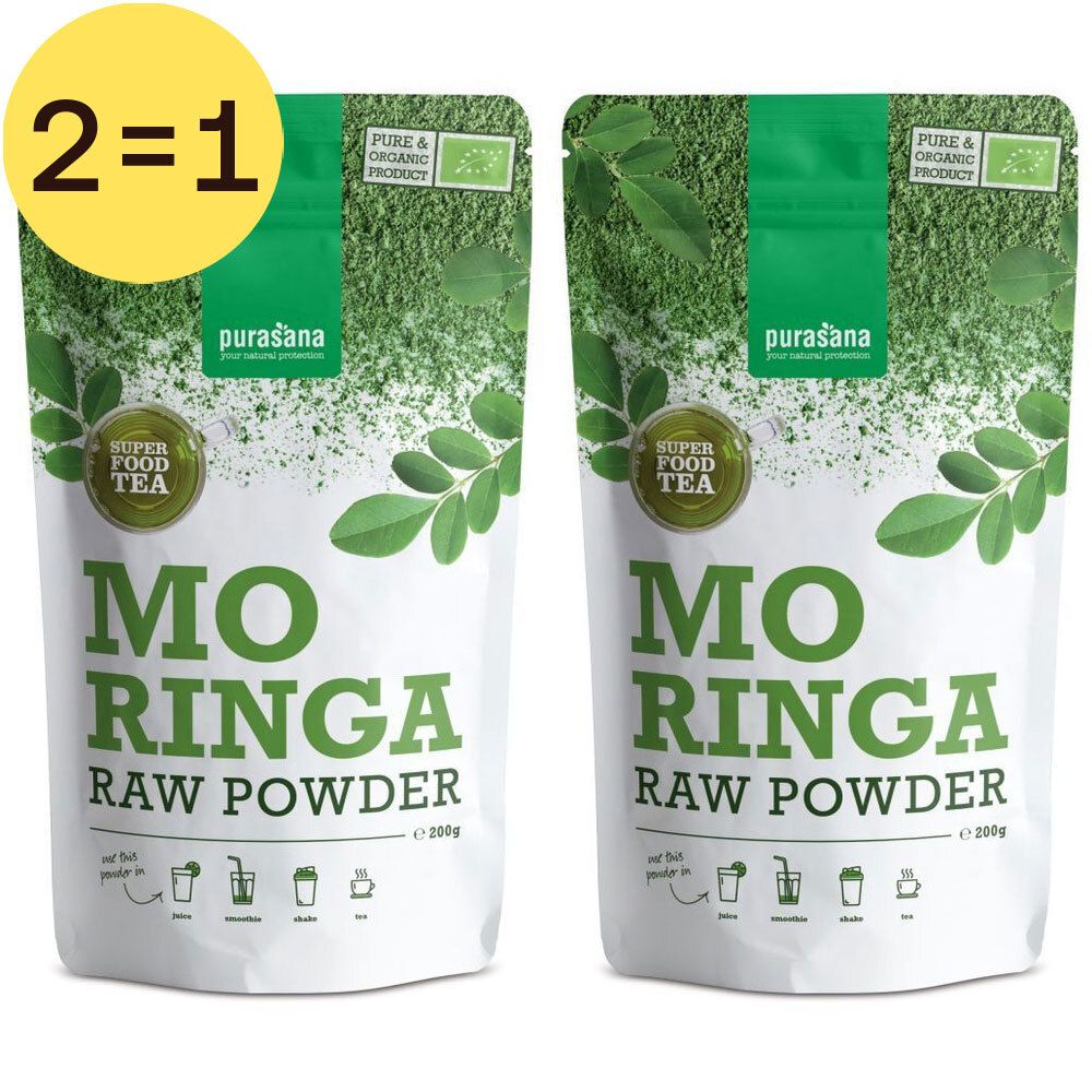 Twee zakken Purasana Moringa poeder. Opschrift: Moringa Raw Powder, bio-label, 2=1. Groen-witte verpakking.