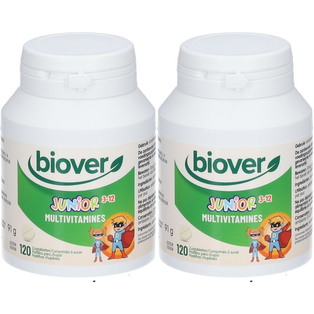 Twee witte flessen met groen etiket. Opschrift: Biover Junior 3-12 Multivitamines. 120 tabletten. Draaideksel.