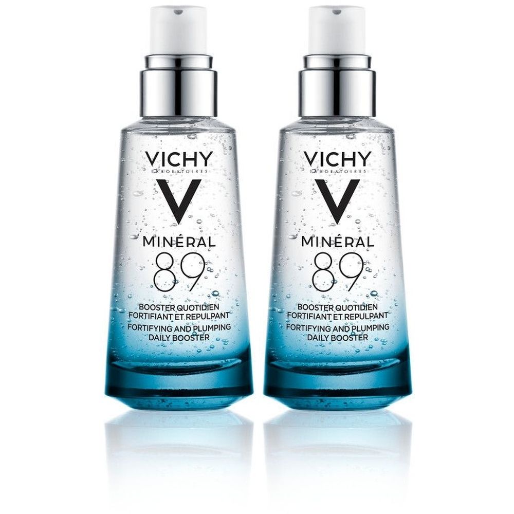 Twee flacons met transparant serum. Opschrift: Vichy Minéral 89, Booster quotidien fortifiant et repulpant, Daily Booster.