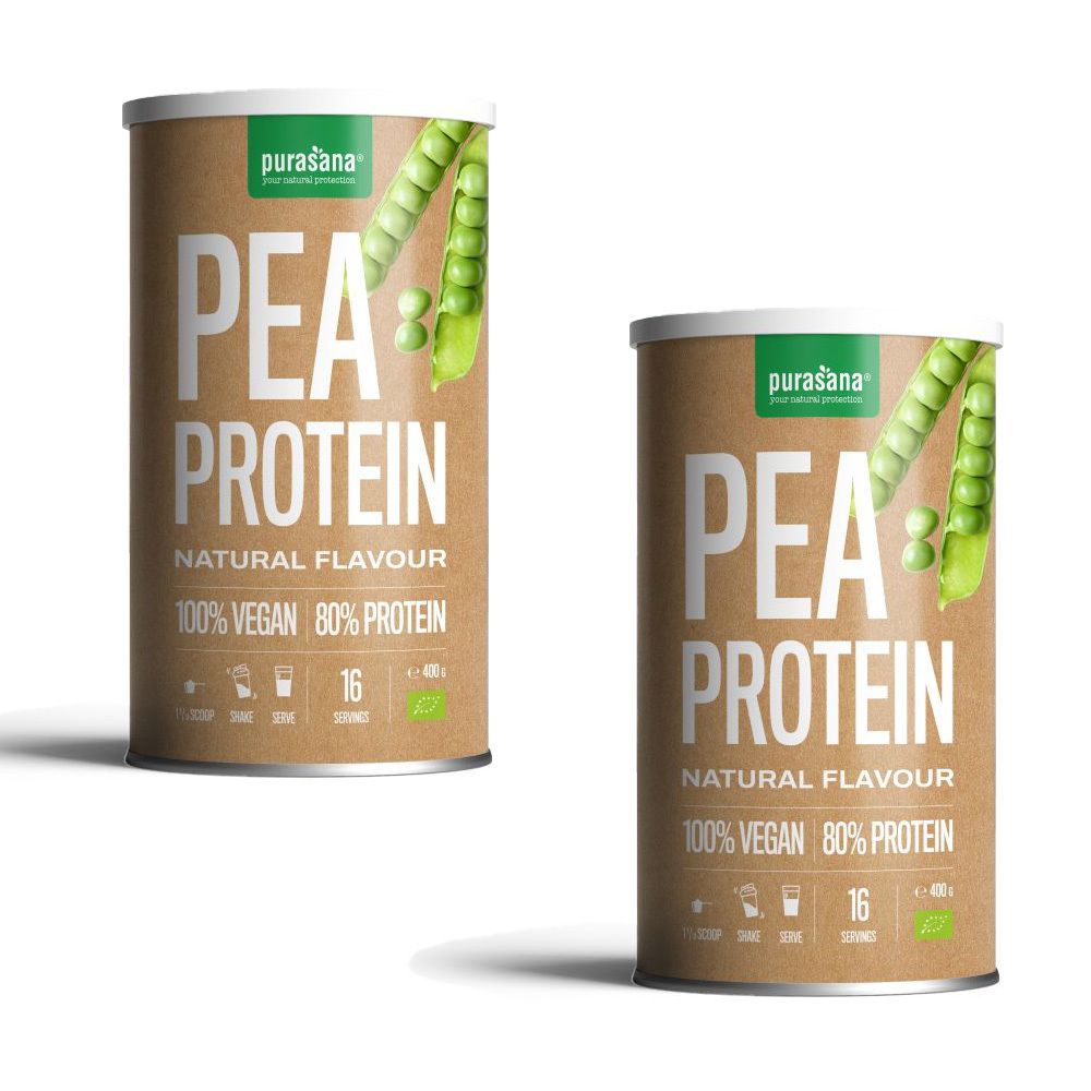 Twee blikken Purasana Pea Protein. Opschrift: Pea Protein, Natural Flavour, 100% Vegan, 80% Protein. 1+1 gratis.
