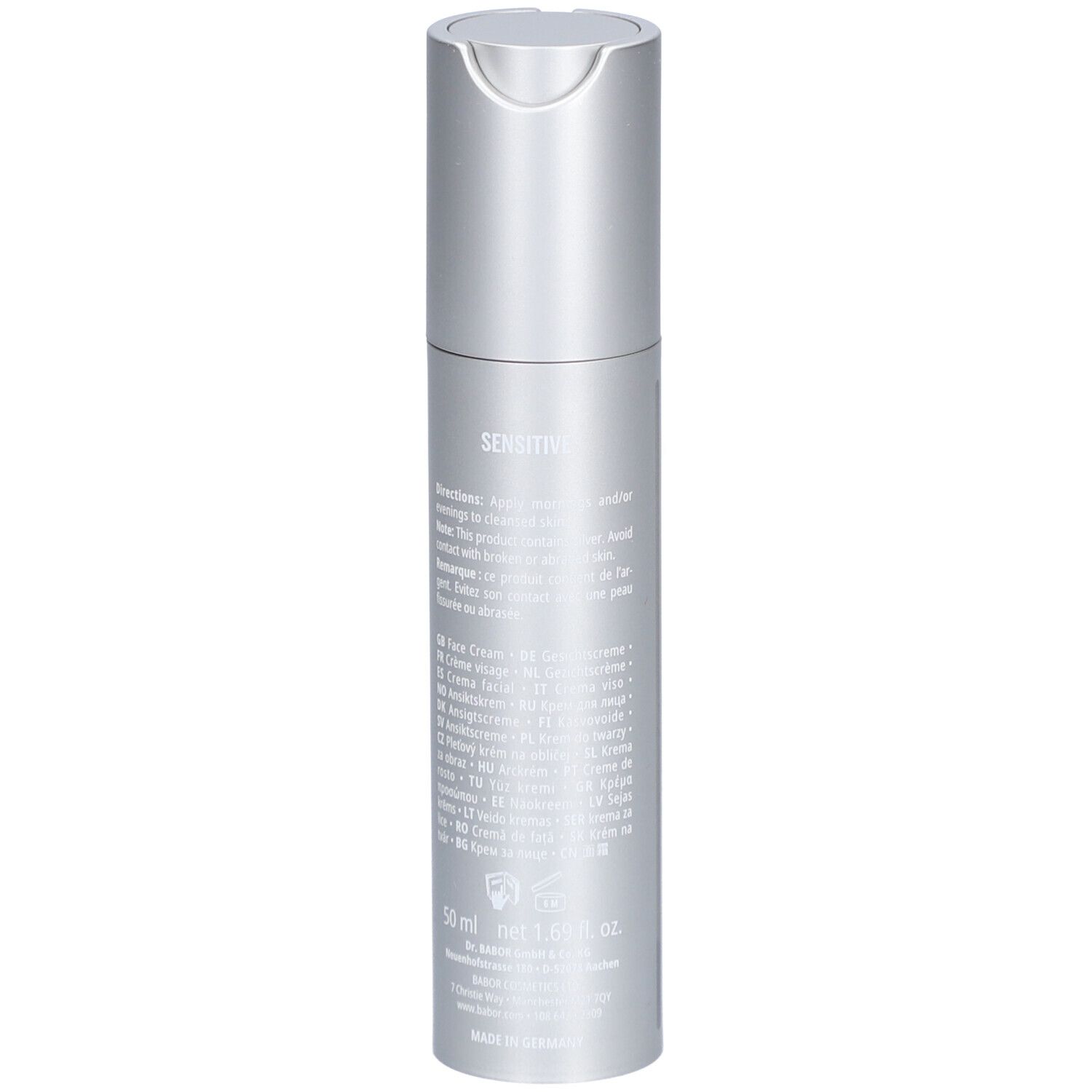 Achterkant van een zilveren crèmefles. Tekst: Sensitive, 50 ml, Doctor Babor.