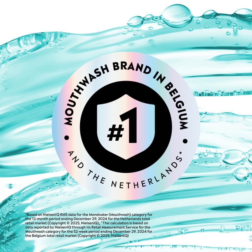 Drie flessen Listerine mondspoeling: Professional, Total Care, Cool Mint Mild.
