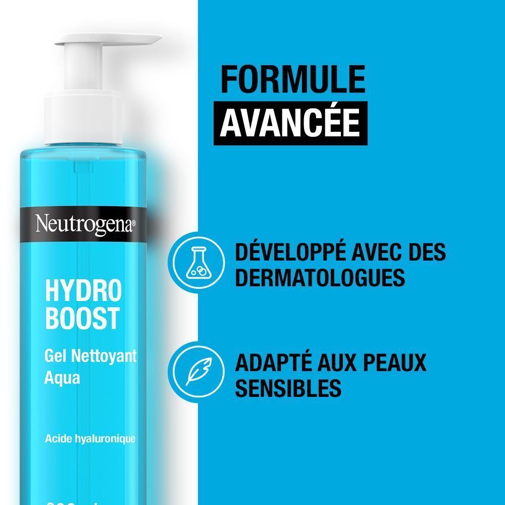Gros plan d'un visage se lavant avec de la mousse. Texte: Sans parfum, Non gras, Non comédogène.