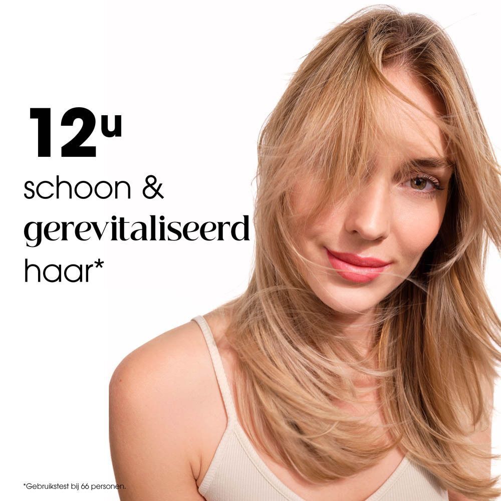 Vrouw met blond haar. Tekst: 12u schoon & gerevitaliseerd haar.