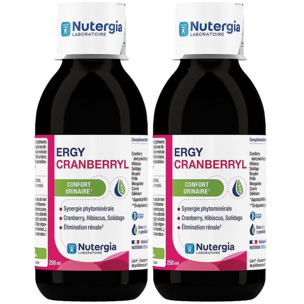 Twee flessen Ergycranberryl. Zwarte vloeistof in bruine flessen. Etiket met productinformatie en merk Nutergia.