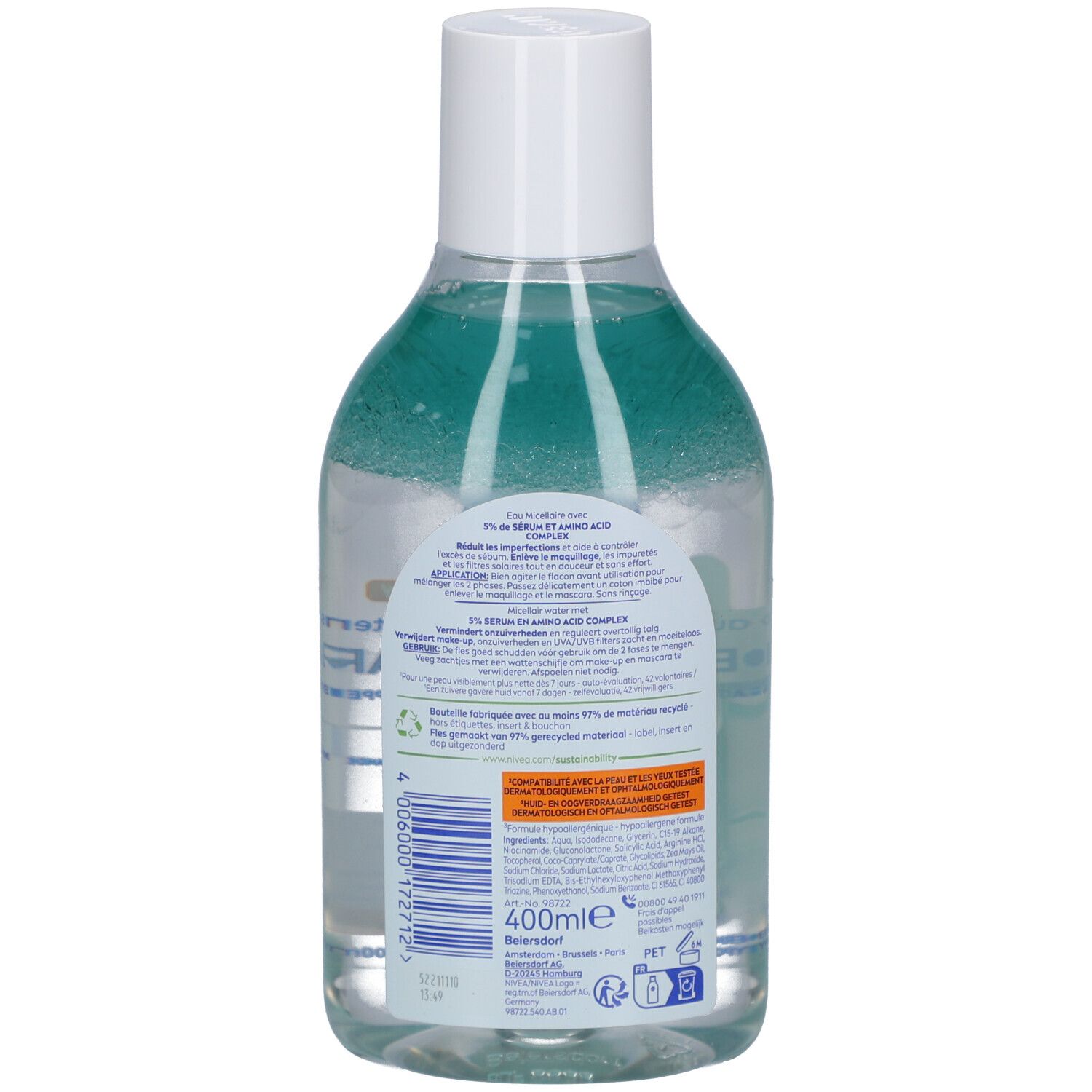 Achterkant van de Nivea Derma Skin Clear fles. Transparante fles. Blauwe vloeistof. Witte dop. Tekst.