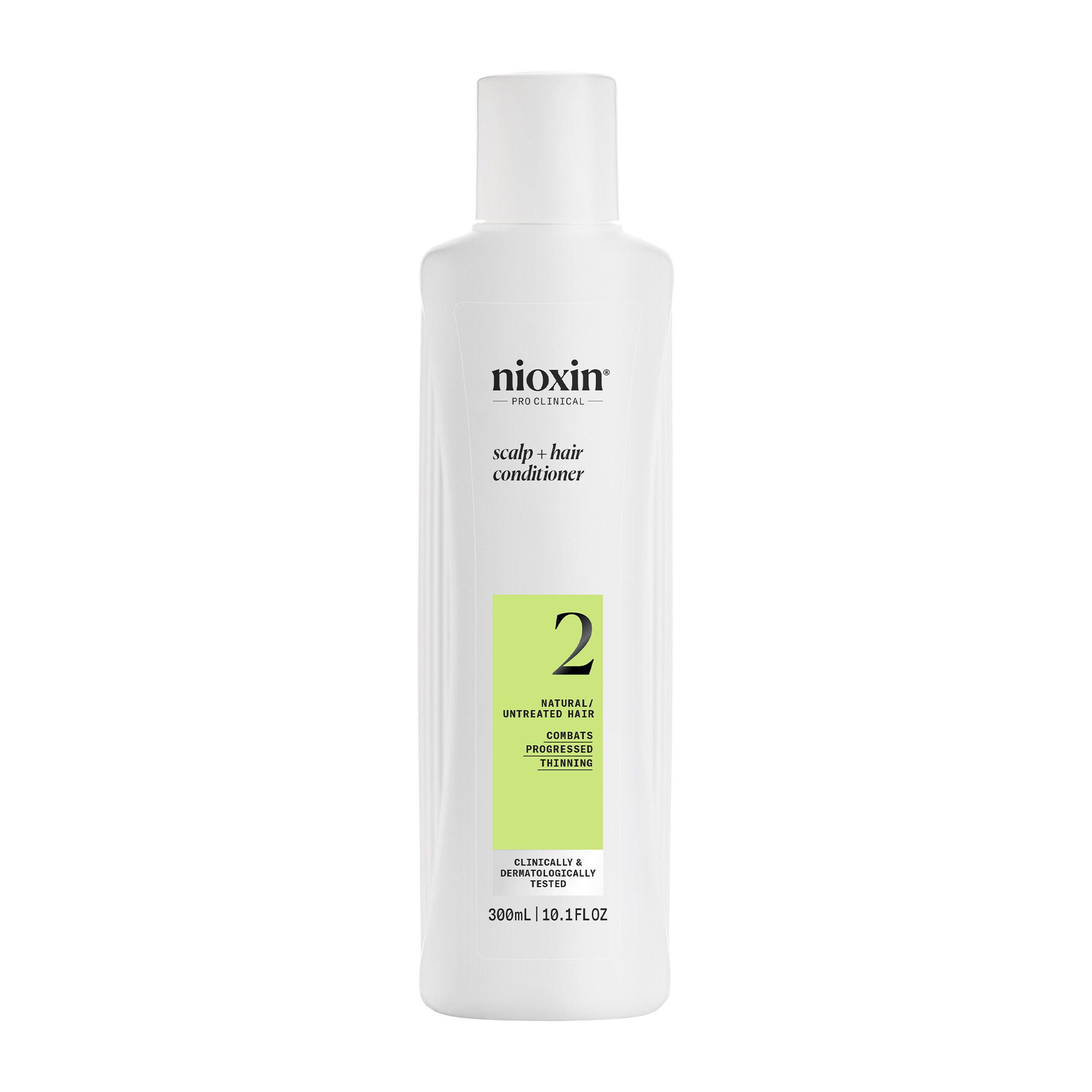 Witte fles met groen etiket. Opschrift: Nioxin, Scalp + Hair Conditioner, 2. 300ml. Voor zichtbaar dunner wordend haar.