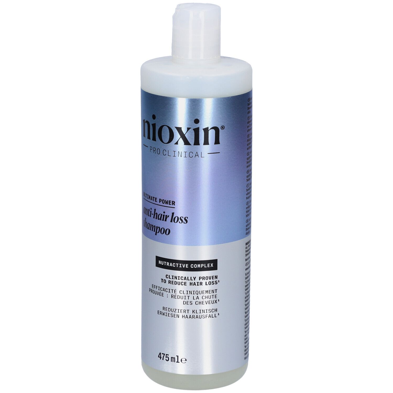 Nioxin anti-haaruitval shampoo. Witte fles met blauw-zilveren etiket. Bevat tekst in meerdere talen.