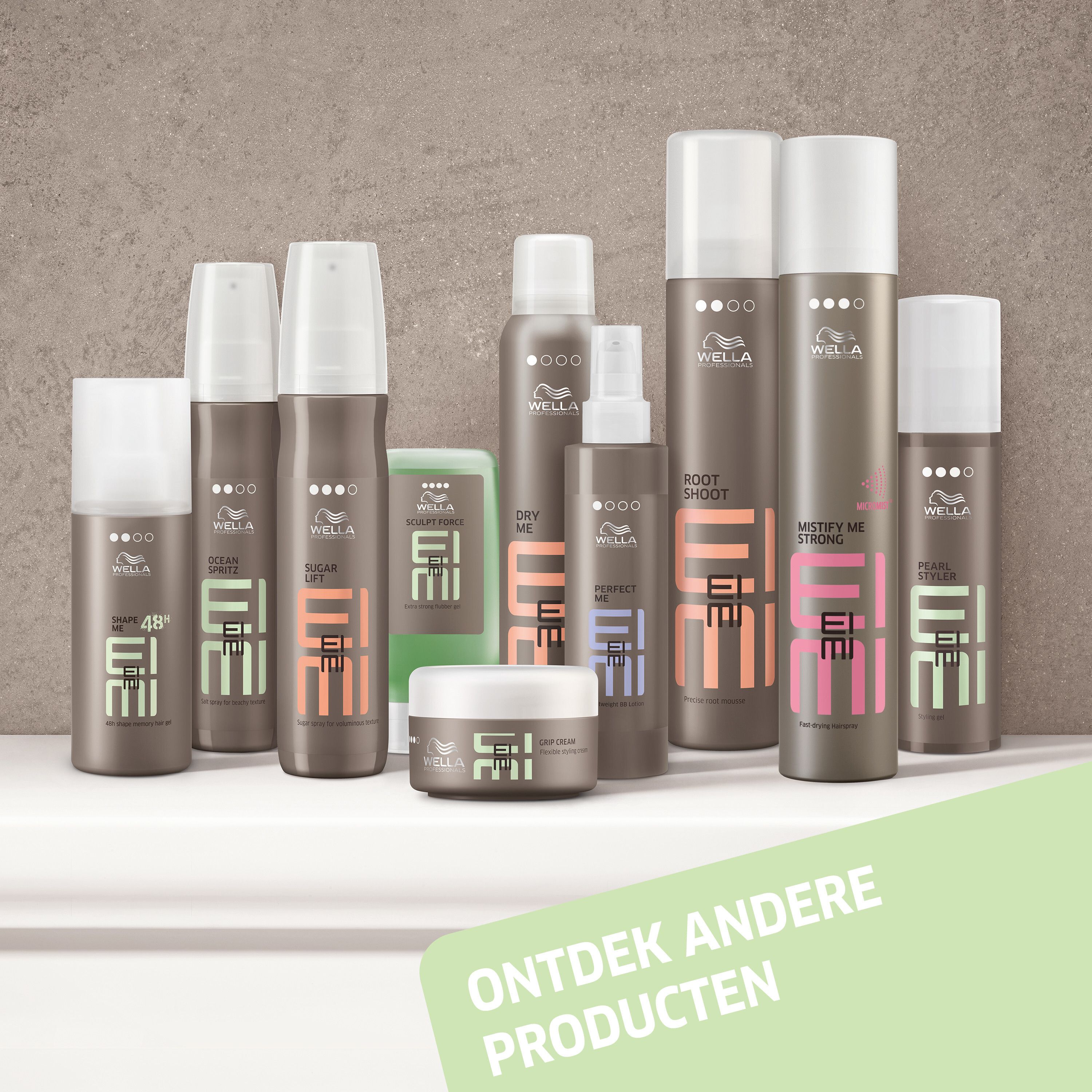 Productreeks. Meerdere flessen en potten. Opschrift: EIMI, Wella.