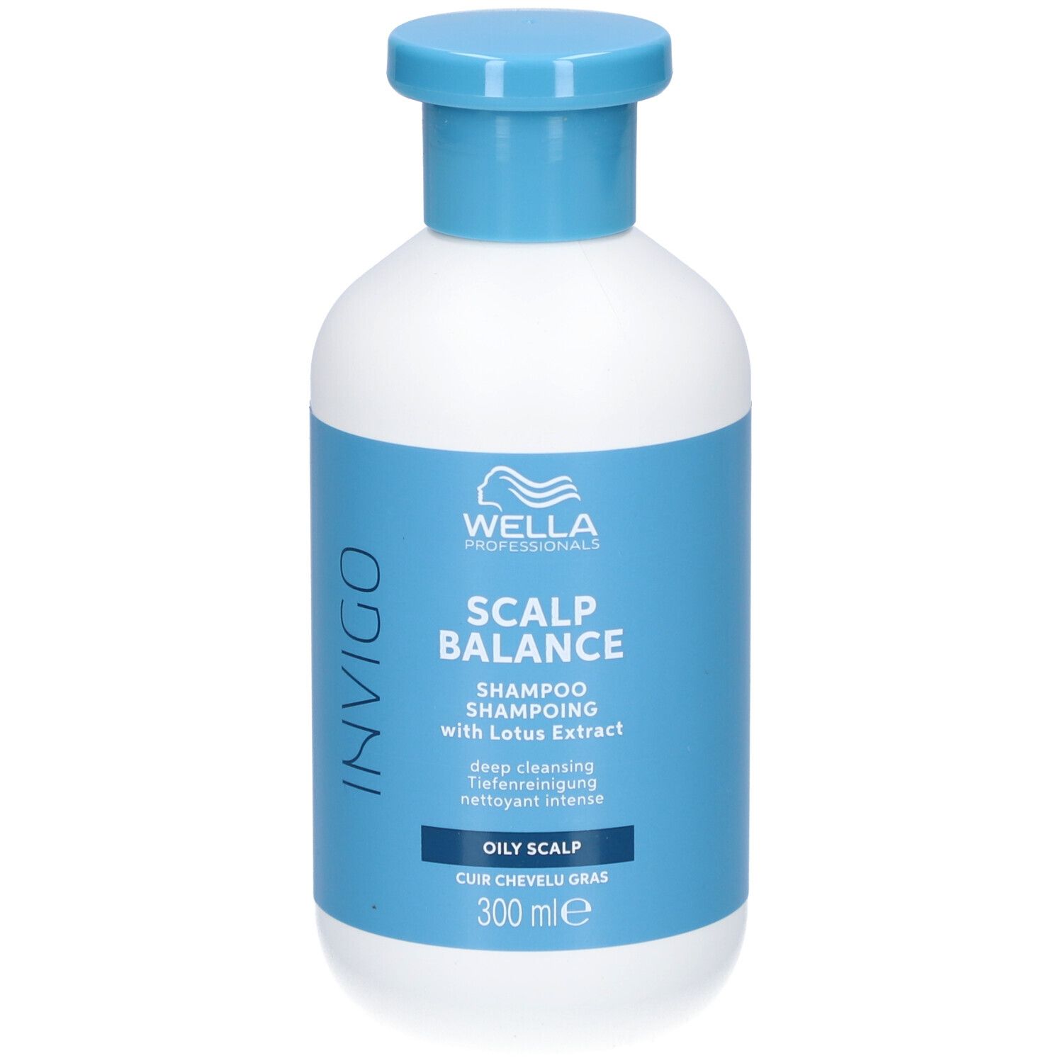 Witte fles met blauwe dop en etiket. Opschrift: INVIGO, SCALP BALANCE, Shampoo, 300 ml. Voor vette hoofdhuid.