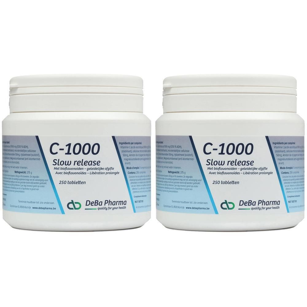 Twee witte potten met etiketten. Opschrift: C-1000 Slow release. DeBa Pharma logo. 250 tabletten.
