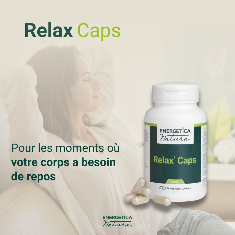 Flacon d'Energetica Natura Relax Caps et une femme sur un canapé.