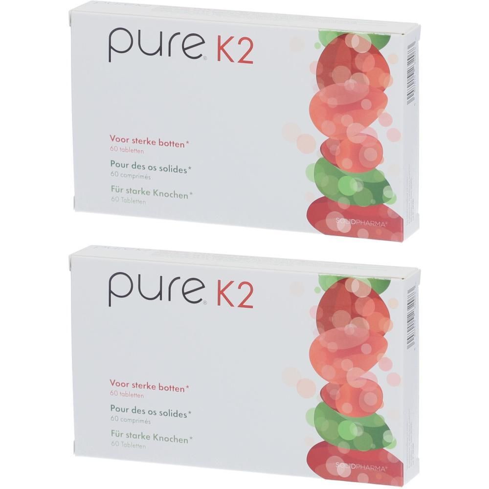 Twee witte dozen met rode en groene afbeeldingen. Boven staat "pure K2". Daaronder tekst in het Nederlands, Frans en Duits.