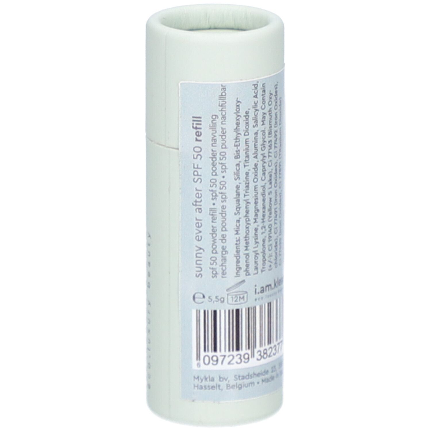 Emballage cylindrique vert clair avec étiquette. Contient texte 'sunny ever after SPF 50 refill', ingrédients, code-barres.