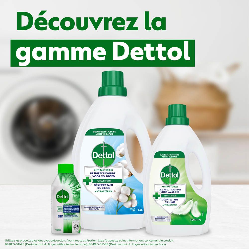 Trois produits Dettol pour le linge : désinfectants en bouteilles 2,5L et 1L, petit flacon.