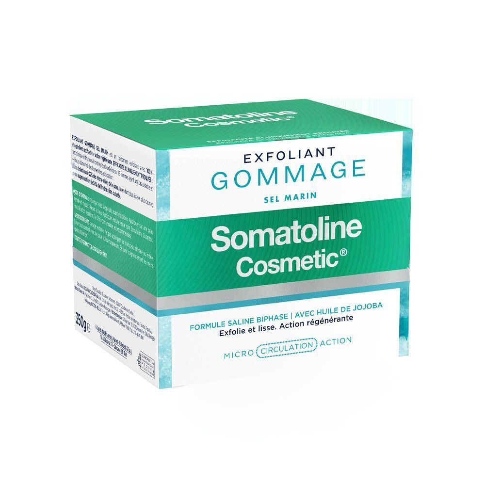 Boîte en carton au design vert et blanc. Inscription: EXFOLIANT GOMMAGE SEL MARIN, Somatoline Cosmetic. Texte et logo.
