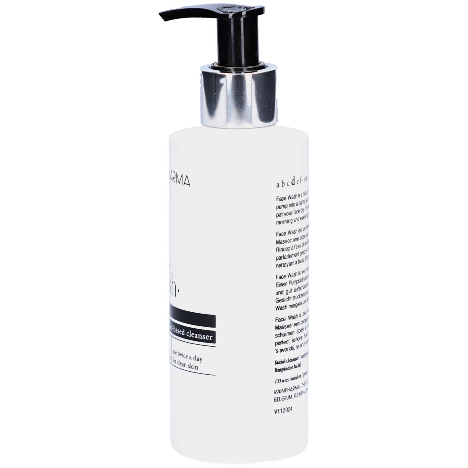 Witte fles met zwarte pomp. Tekst op achterkant. Opschrift: Rainpharma, face wash, 200 ml.