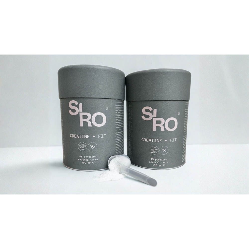 Twee potten SiRo Creatine Fit en een maatschep. Opschrift: Creatine Fit, 45 porties, neutrale smaak.
