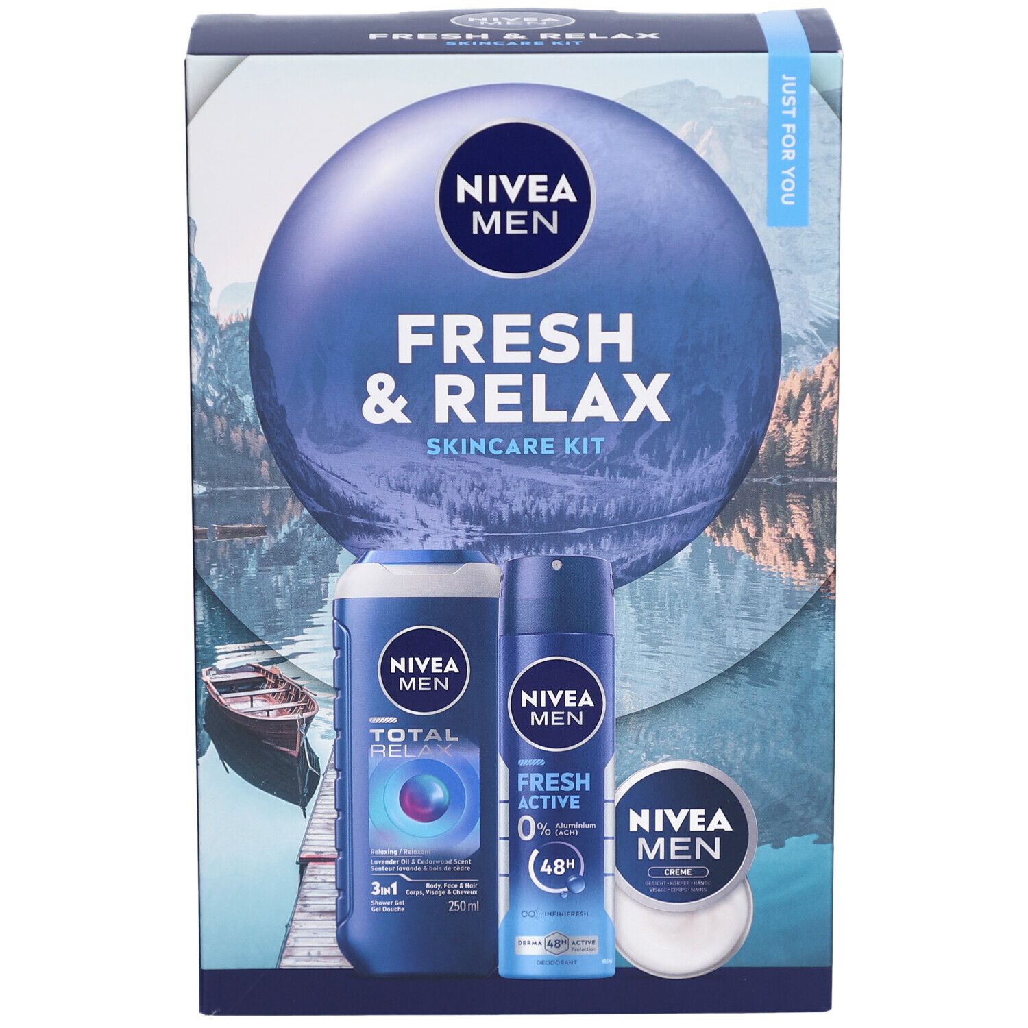 NIVEA MEN Fresh & Relax Skincare Kit. Doos met douchegel, deodorant en crème. Landschapsachtergrond.
