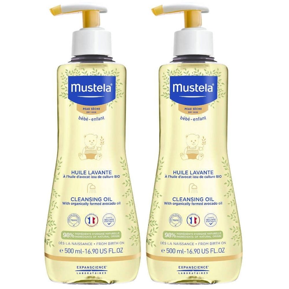 Twee flessen Mustela Huile Lavante. Gelige vloeistof, witte pomp. Opschrift: Huile Lavante, bébé-enfant, 98% ingrediënten van natuurlijke oorsprong.