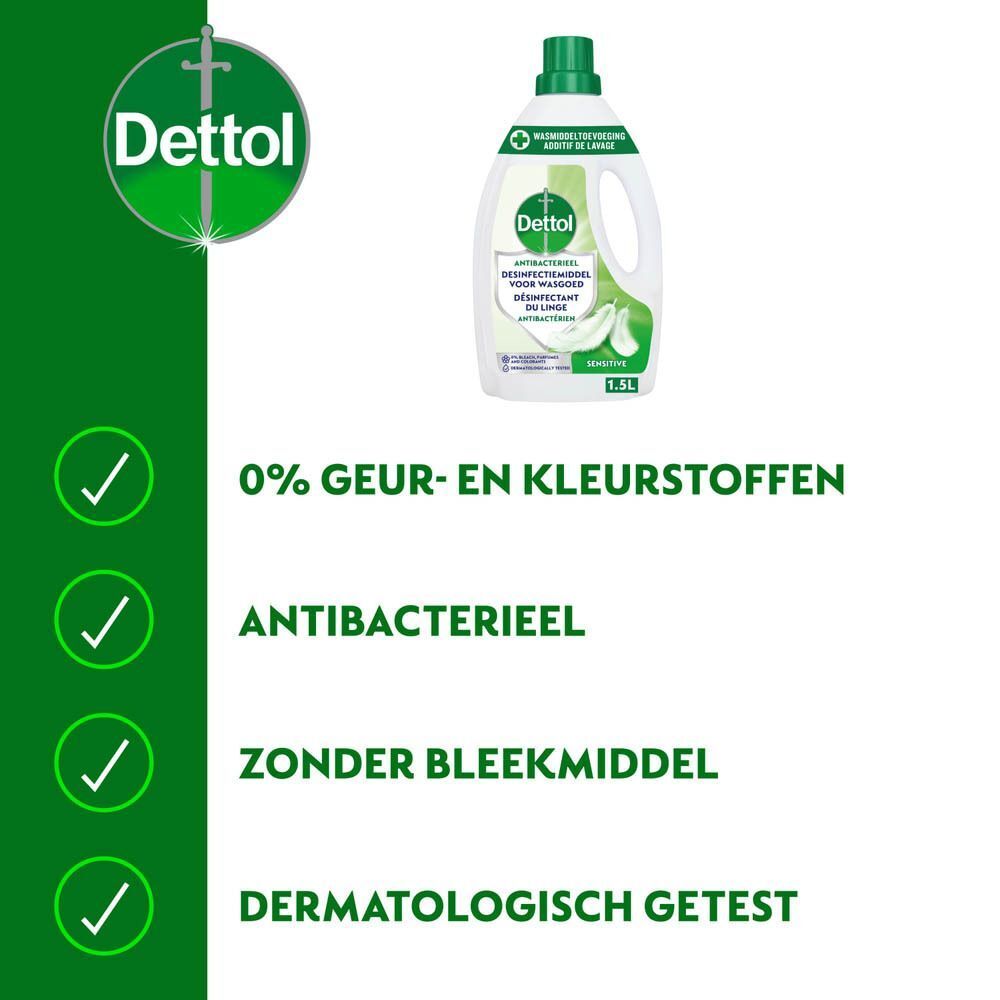 Twee flessen Dettol Wäschepflege Sensitive. Witte flessen met groene dop en label. Antibacterieel.