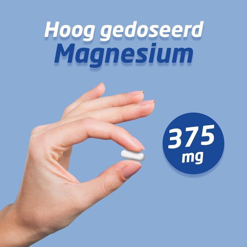 Hand houdt een witte capsule vast. Daarnaast staat "Hoog gedoseerd Magnesium" en "375 mg" in een blauwe cirkel.