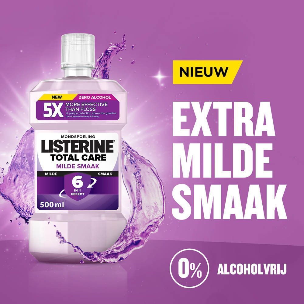 Fles Listerine Total Care Goût Doux. Paars etiket, witte dop. Tekst: EXTRA MILDE SMAAK, NIEUW, 0% ALCOHOLVRIJ.