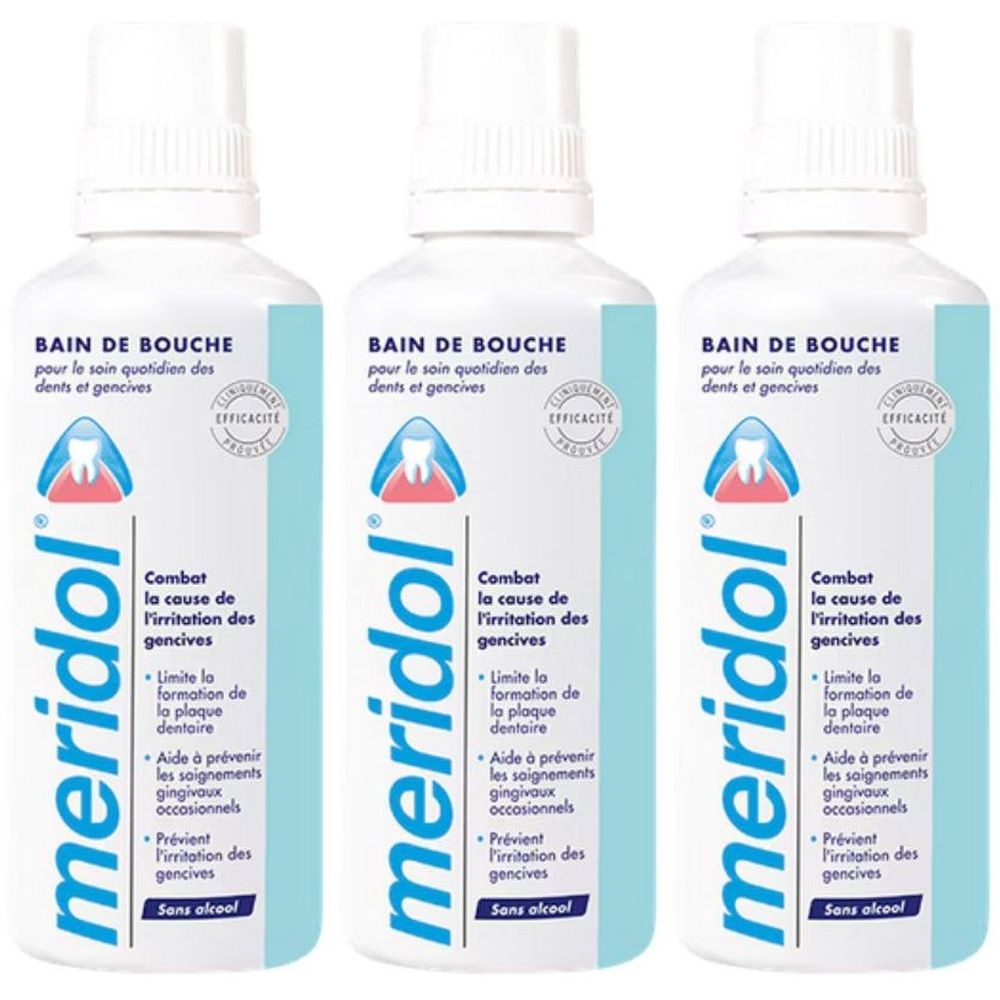 Drie flessen meridol® mondspoeling. Witte flessen met blauw etiket. Opschrift: Bain de Bouche, voor tanden en tandvlees.