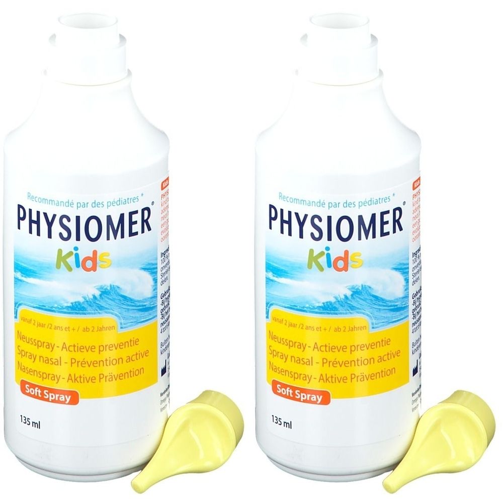 Twee witte flessen met gele sproeiers. Opschrift: PHYSIOMER Kids, neusspray. 135 ml. Aanbevolen door kinderartsen.