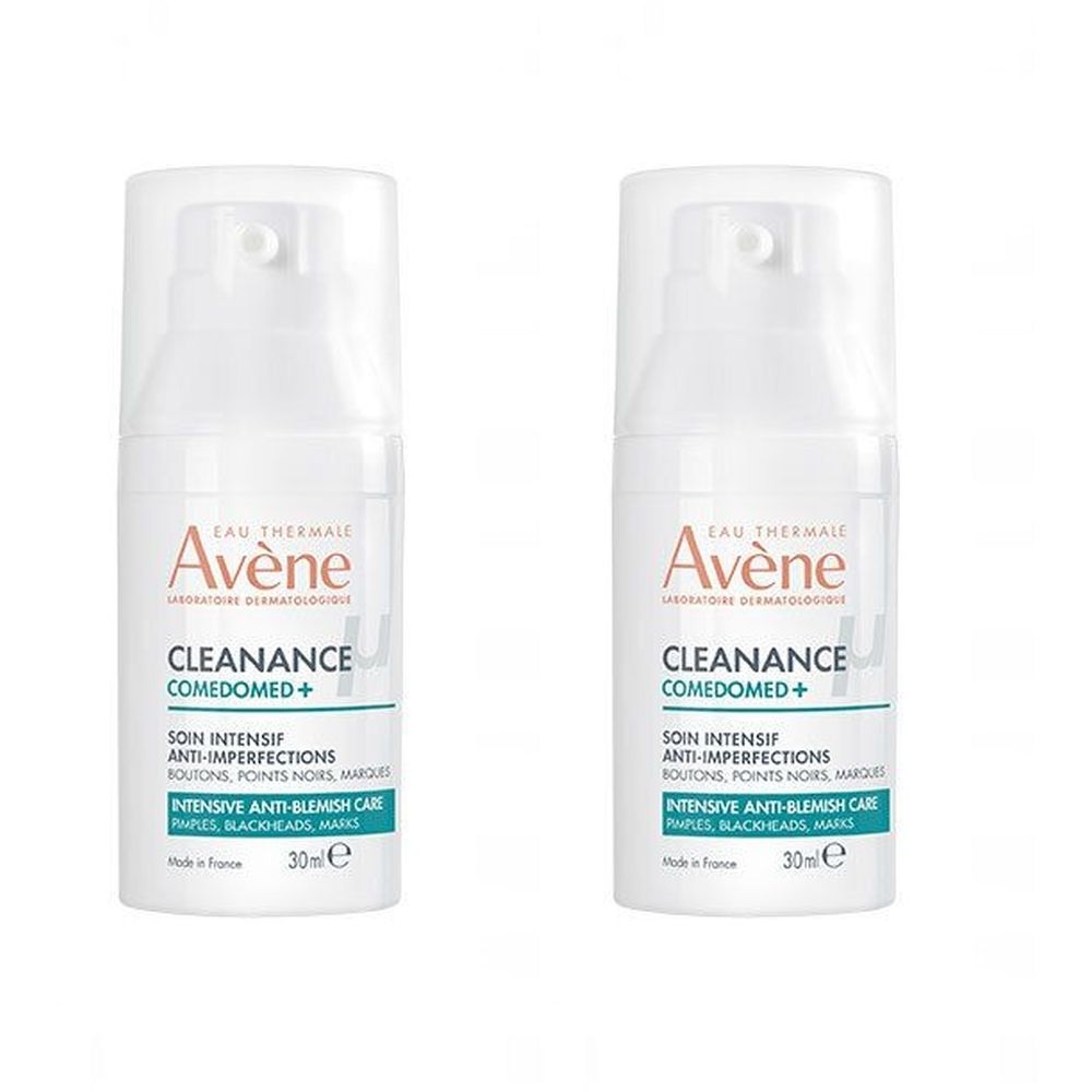 Deux flacons blancs avec pompe. Inscription: Avène Cleanance Comedomed+. Soin anti-imperfections. 30ml.