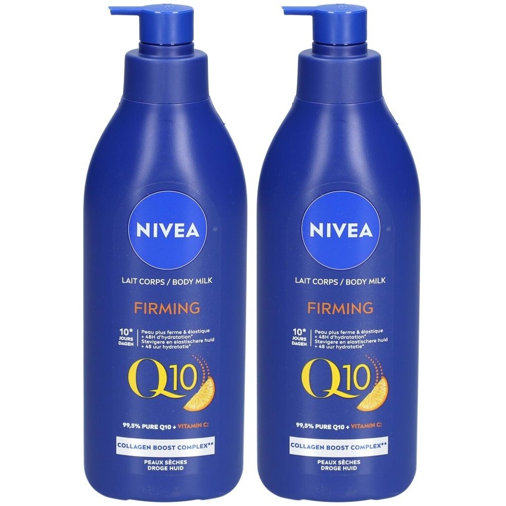 Deux flacons bleus de lait corporel Nivea avec pompe. Inscription : Firming, Q10, Collagen Boost Complex. Pour peaux sèches.