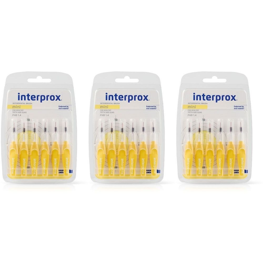 Drie verpakkingen Interprox Mini Jaune. Elke verpakking bevat meerdere gele tandenstokers in blisterverpakking.