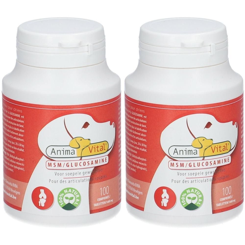 Twee witte flessen met rood etiket. Opschrift: Anima Vital MSM/Glucosamine. 100 tabletten. Afbeelding van een hond.