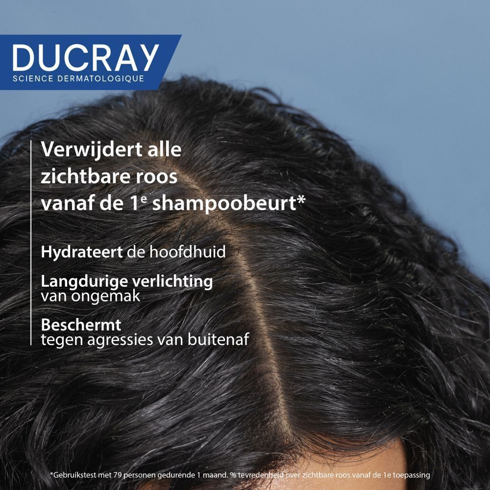 Hoofdhuid met haar. Tekst: "Verwijdert alle zichtbare roos vanaf de 1e shampoobeurt".