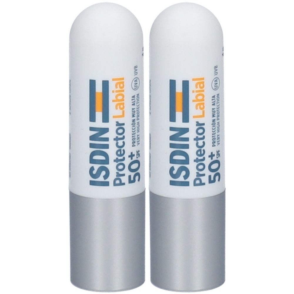 Deux sticks à lèvres ISDIN Protector Labial SPF50+ blancs, base argentée, texte bleu/orange. Protection solaire très haute.