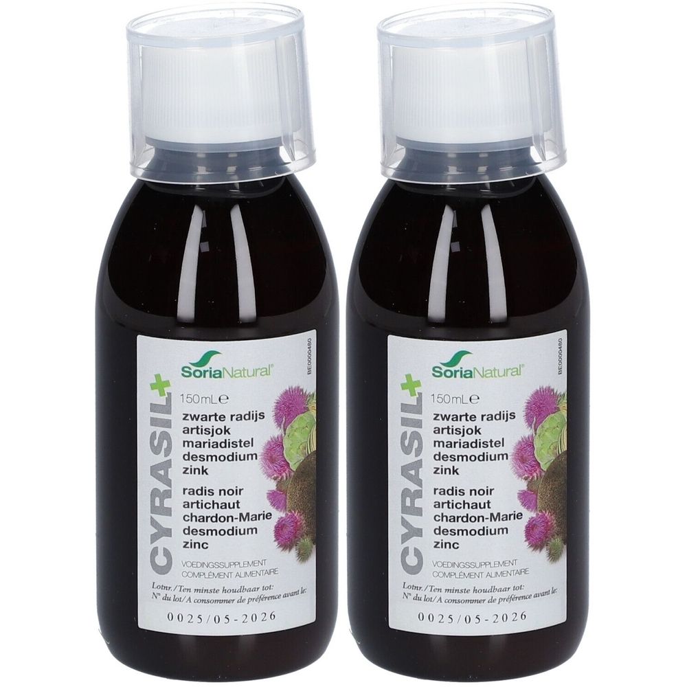 Deux flacons de Soria Natural Cyrasil+. Liquide foncé dans des bouteilles en verre avec des bouchons blancs. Étiquettes avec nom et ingrédients.