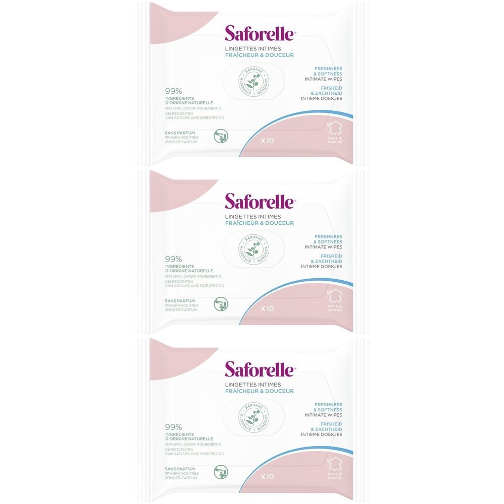 Drie verpakkingen Saforelle intieme doekjes. Witte verpakking met roze accenten en productinformatie. Zichtbaar: logo, tekst en certificeringen.