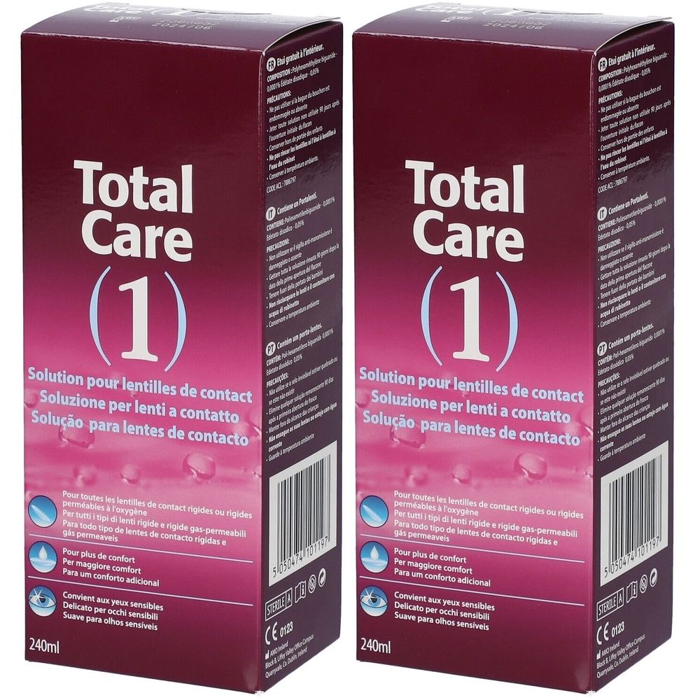 Deux boîtes de Total Care 1. Inscription : Solution pour lentilles de contact. 240ml. Marquage CE. Dégradé de blanc à rouge foncé.