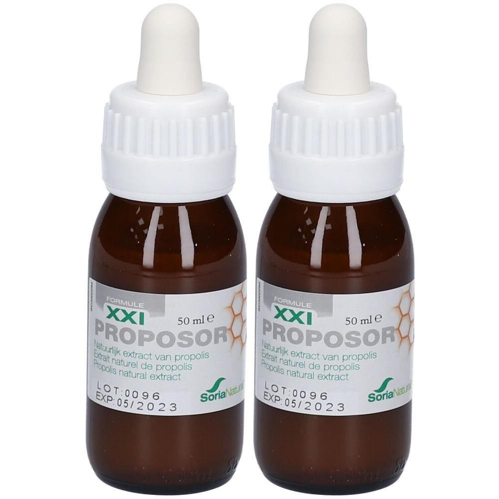 Twee flessen Soria Natural Proposor XXI. Bruine glazen flessen met pipet. Etiket met productinformatie.