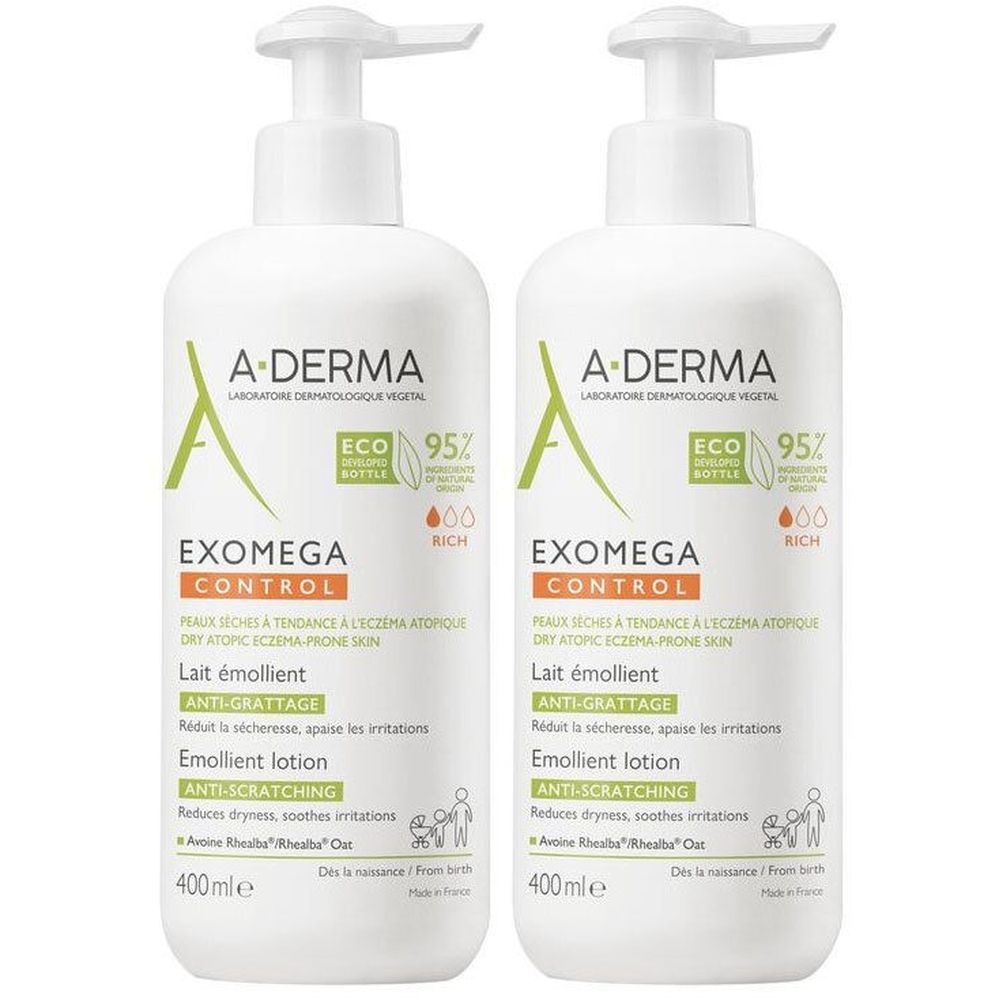 Deux flacons blancs avec pompe. Inscription: A-DERMA EXOMEGA CONTROL, Lait émollient, Anti-Grattage. 95% d'ingrédients d'origine naturelle.