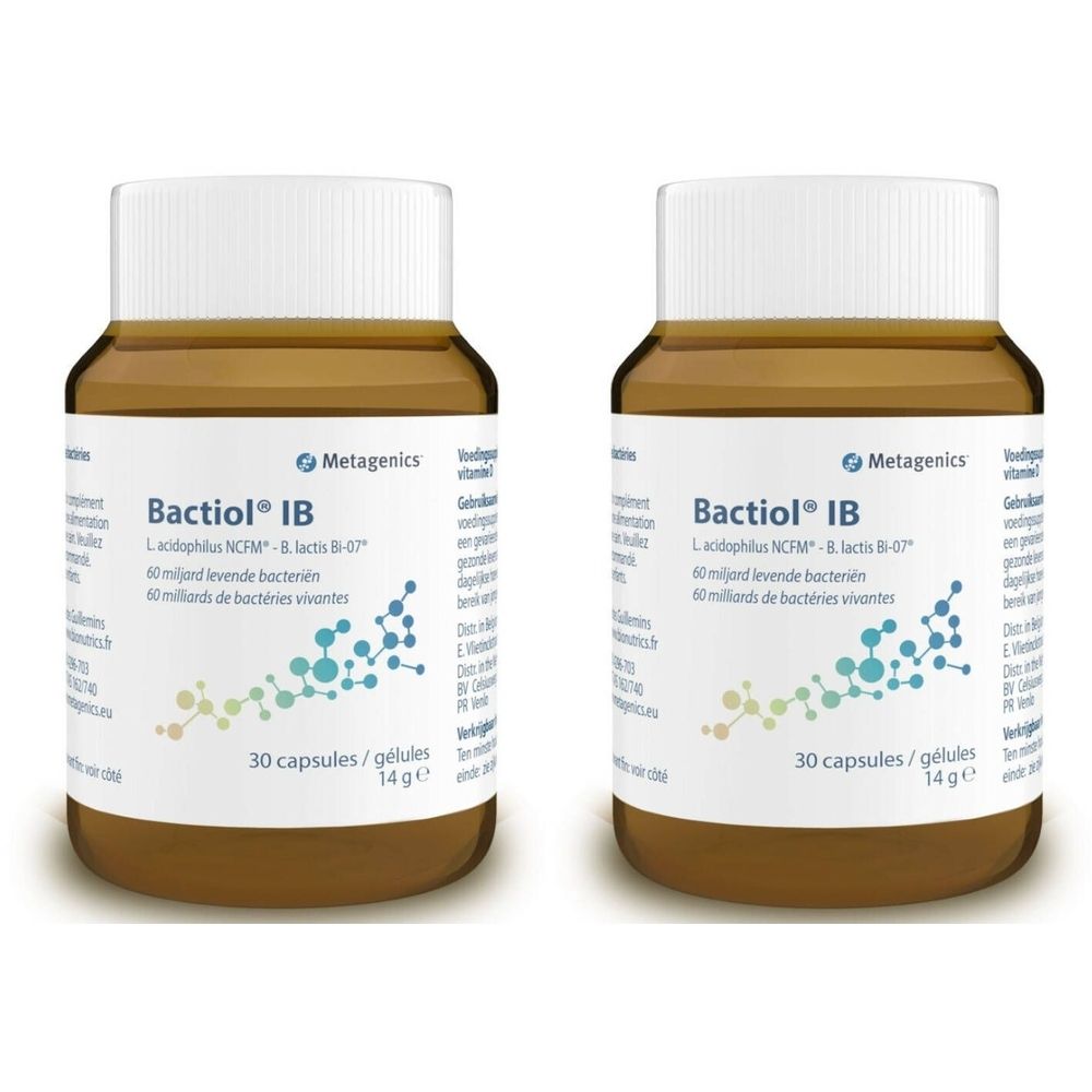 Twee bruine flessen met witte dop. Op het etiket staat Bactiol® IB, 30 capsules, 14g. Merk Metagenics.