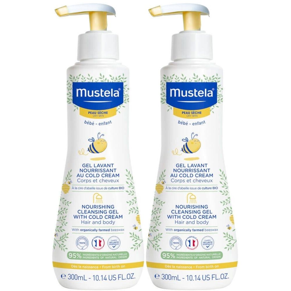 Twee witte flessen met gele pomp. Opschrift: Mustela, Gel Lavant Nourrissant au Cold Cream, voor lichaam en haar.