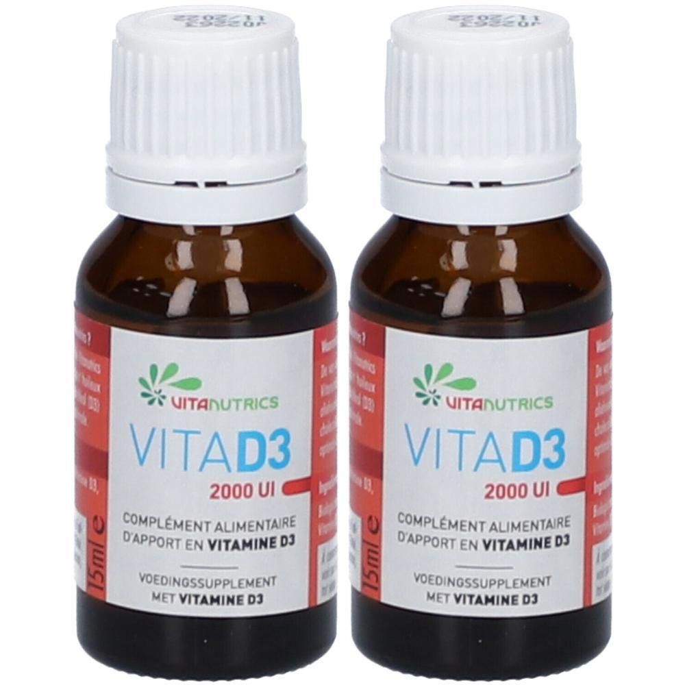 Deux flacons de Vitanutrics VITAD3 2000UI. Flacons en verre brun avec bouchon blanc. Étiquette avec informations.