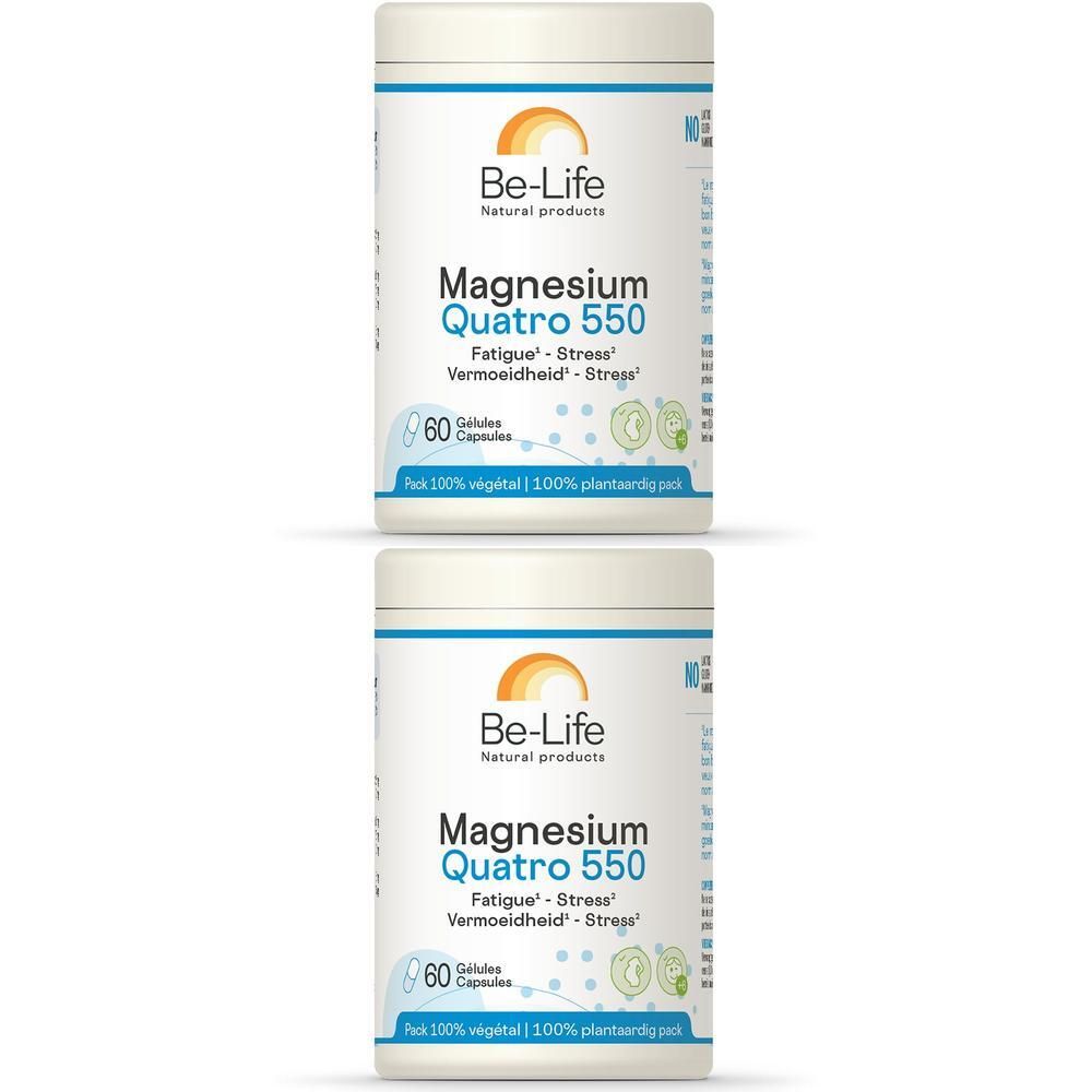 Twee witte Be-Life Magnesium Quatro 550 containers. Opschrift: Magnesium Quatro 550, 60 capsules, 100% plantaardig.