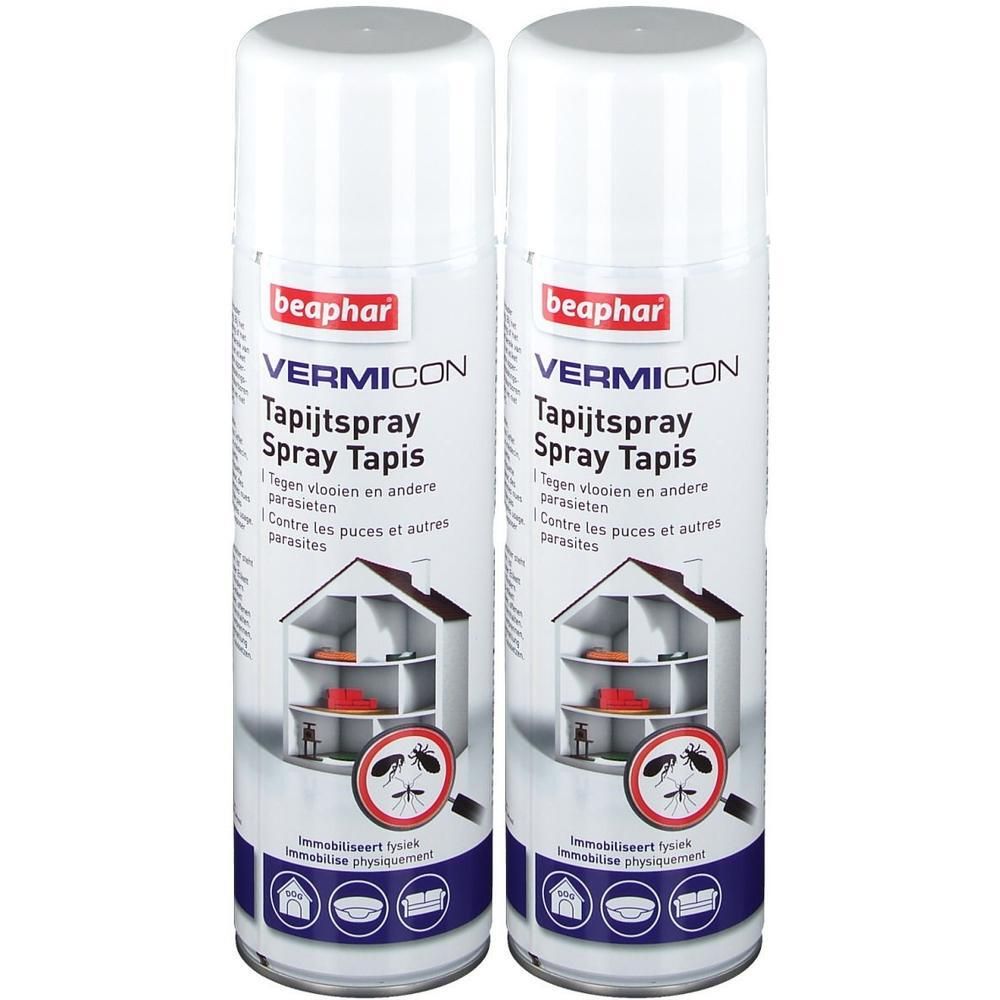 Twee spuitbussen met witte dop. Opschrift: beaphar VERMICON Spray Tapis. Illustratie van een huis en insecten.