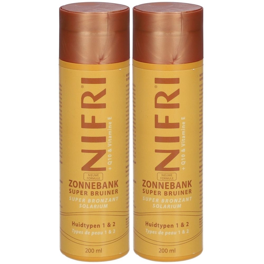 Twee cilindrische flessen. Opschrift: NIFRI, Zonnebank Super Bruiner, Super Bronzant Solarium. Voor huidtypen 1 & 2. 200 ml.