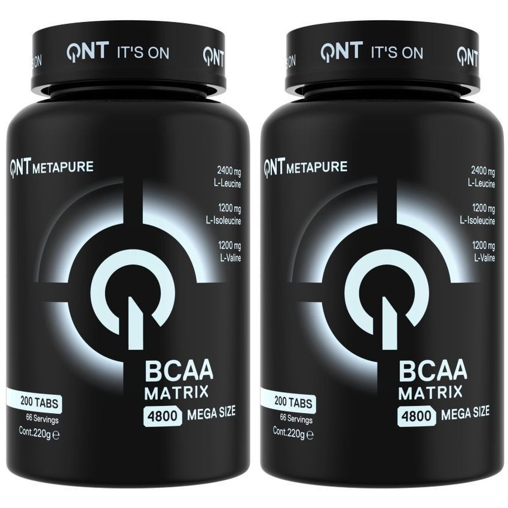 Deux flacons noirs avec texte blanc. Inscription : QNT, BCAA Matrix, 200 comprimés. Contient L-Leucine, L-Isoleucine, L-Valine.