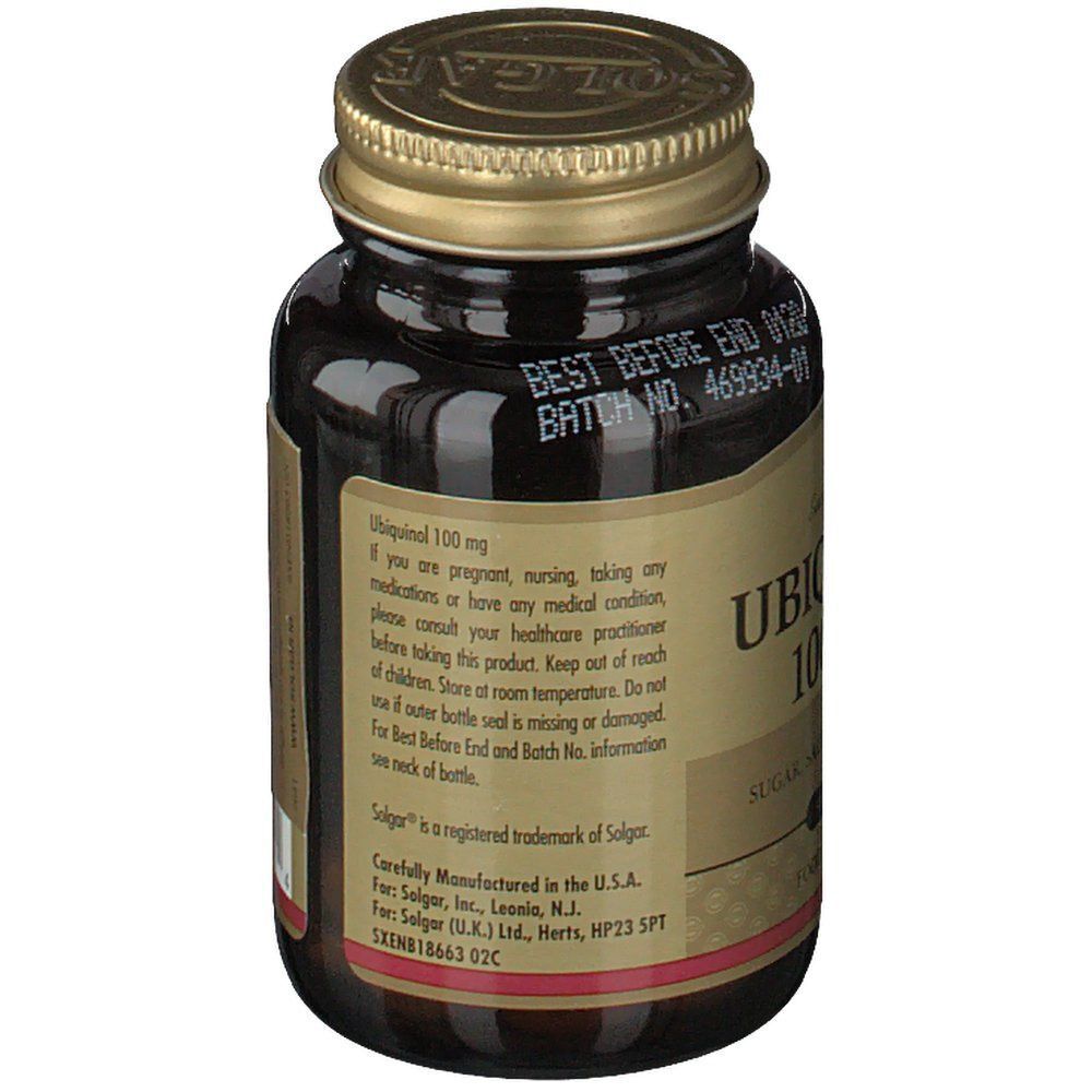 Achterkant van een fles Solgar Ubiquinol 100 mg. Bruine glazen fles met gouden dop. Etiket met tekst.